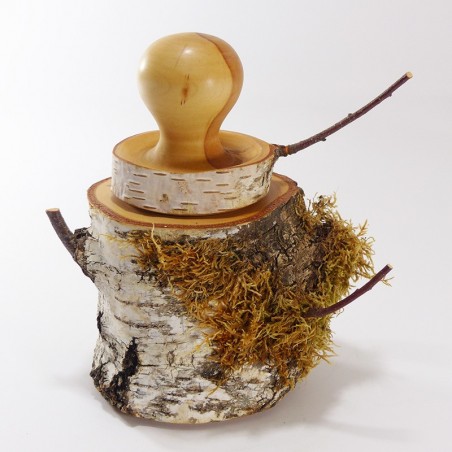 Boîte ronde et hirsute en bois